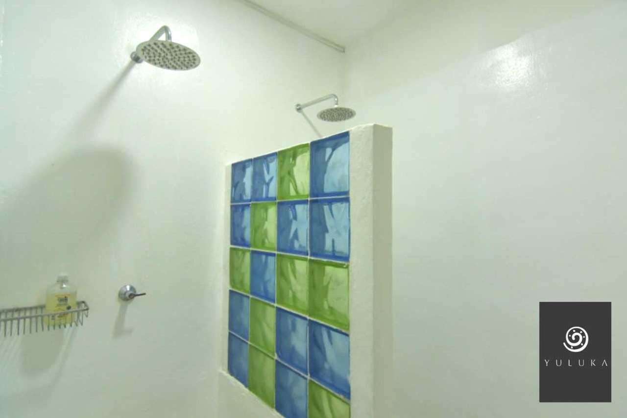 Yuluka Hostel Apulo Bagian luar foto