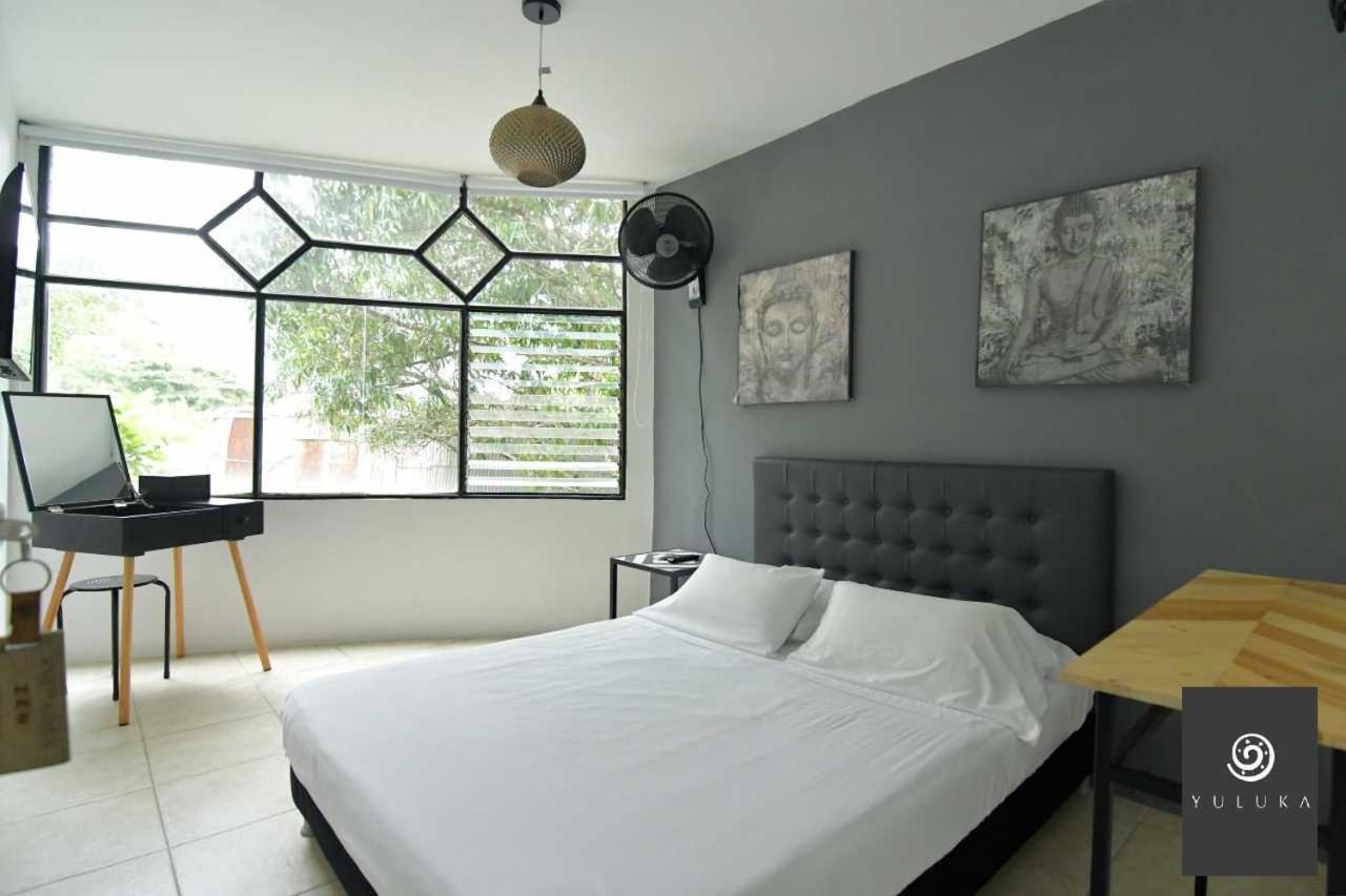 Yuluka Hostel Apulo Bagian luar foto