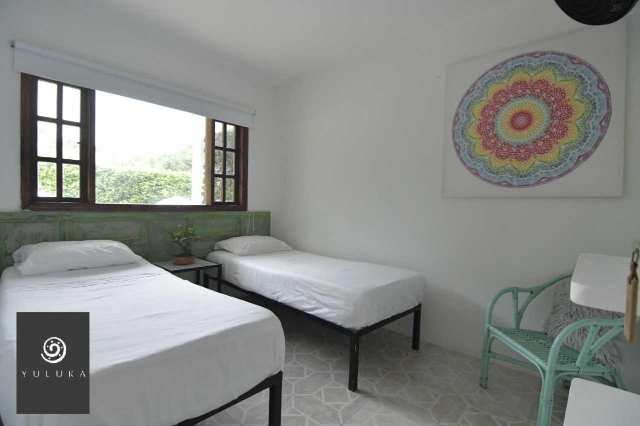 Yuluka Hostel Apulo Bagian luar foto