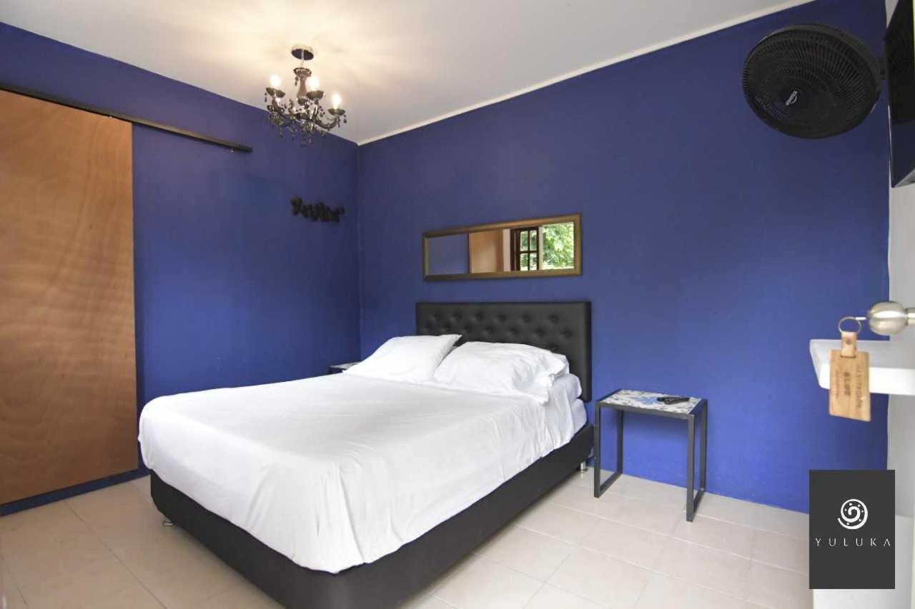 Yuluka Hostel Apulo Bagian luar foto