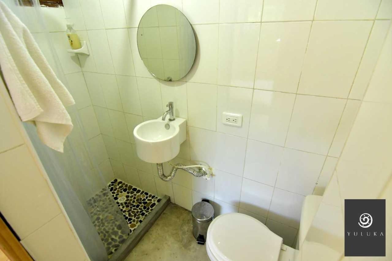 Yuluka Hostel Apulo Bagian luar foto