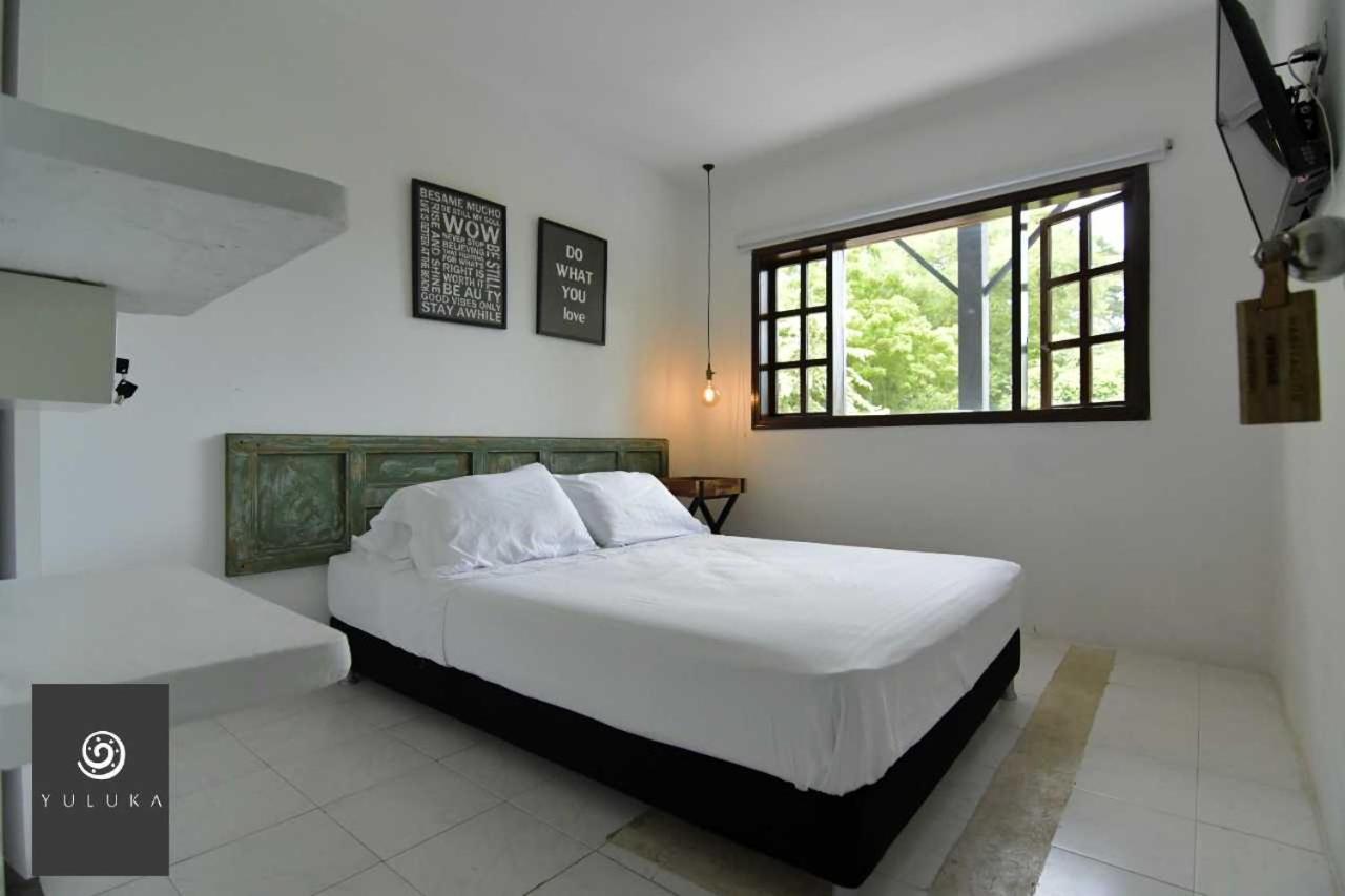Yuluka Hostel Apulo Bagian luar foto