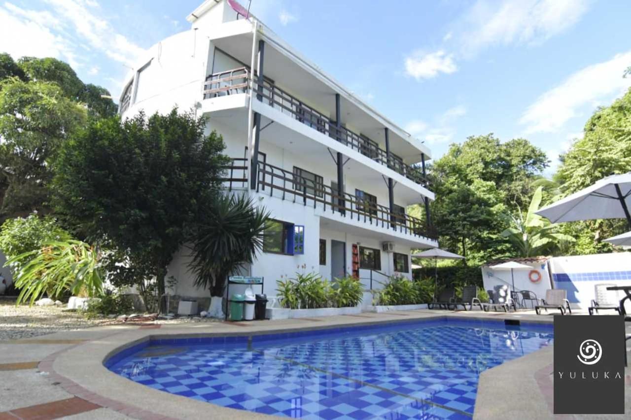 Yuluka Hostel Apulo Bagian luar foto