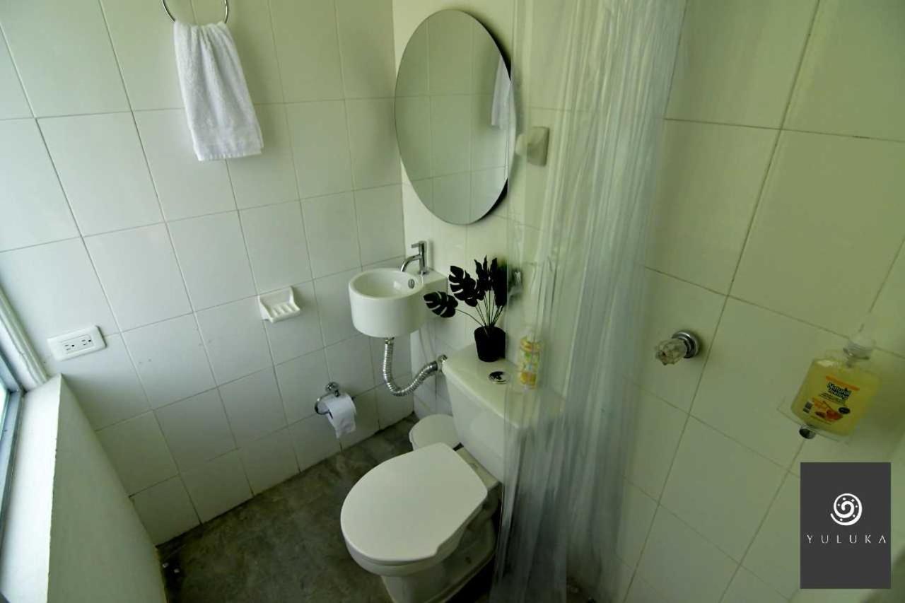 Yuluka Hostel Apulo Bagian luar foto