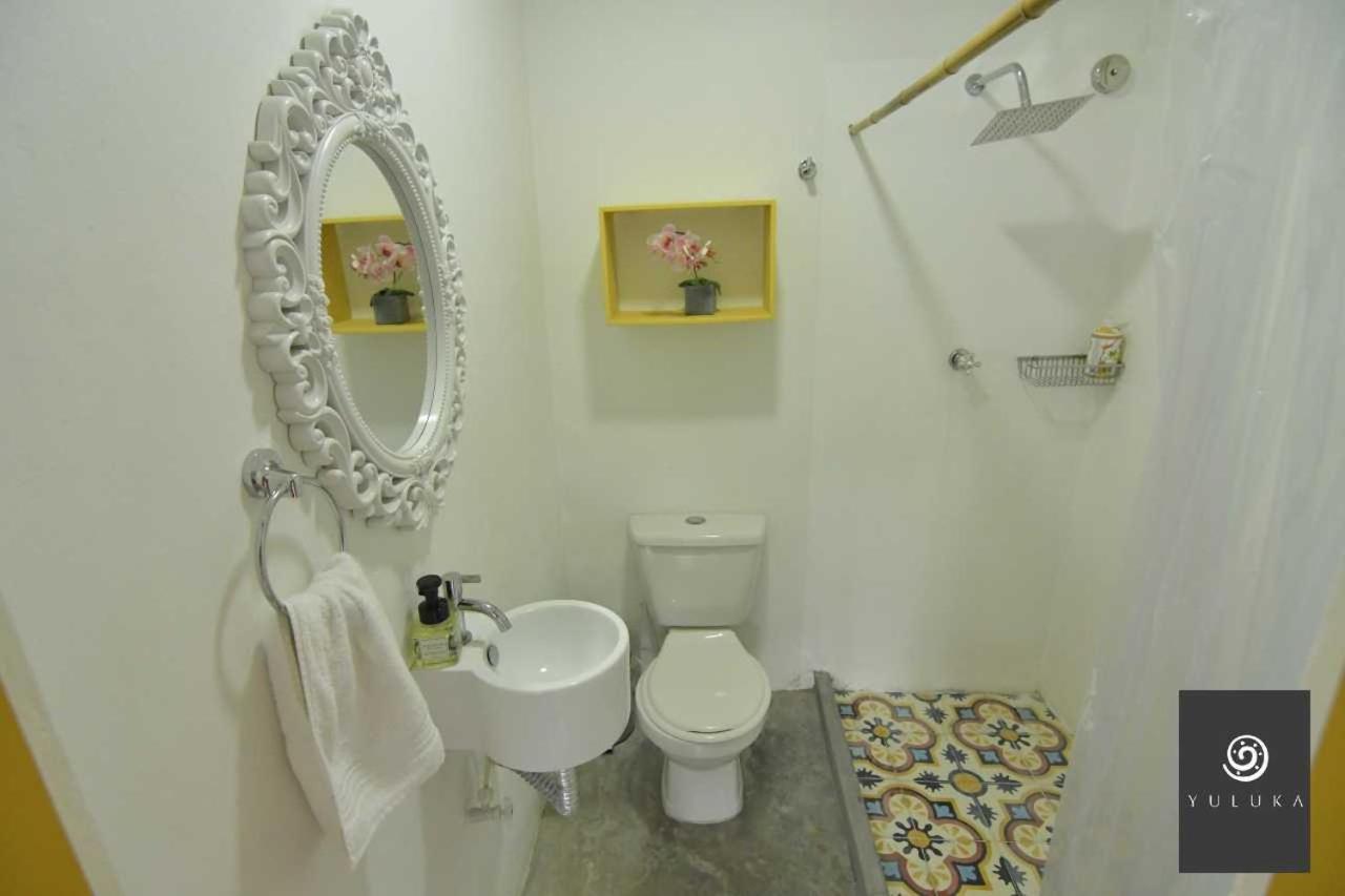 Yuluka Hostel Apulo Bagian luar foto